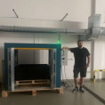 Automobilky vozí tuny kovu jen proto, aby se jim lépe balilo. Startup z Liberecka ukazuje, že to jde i bez něj